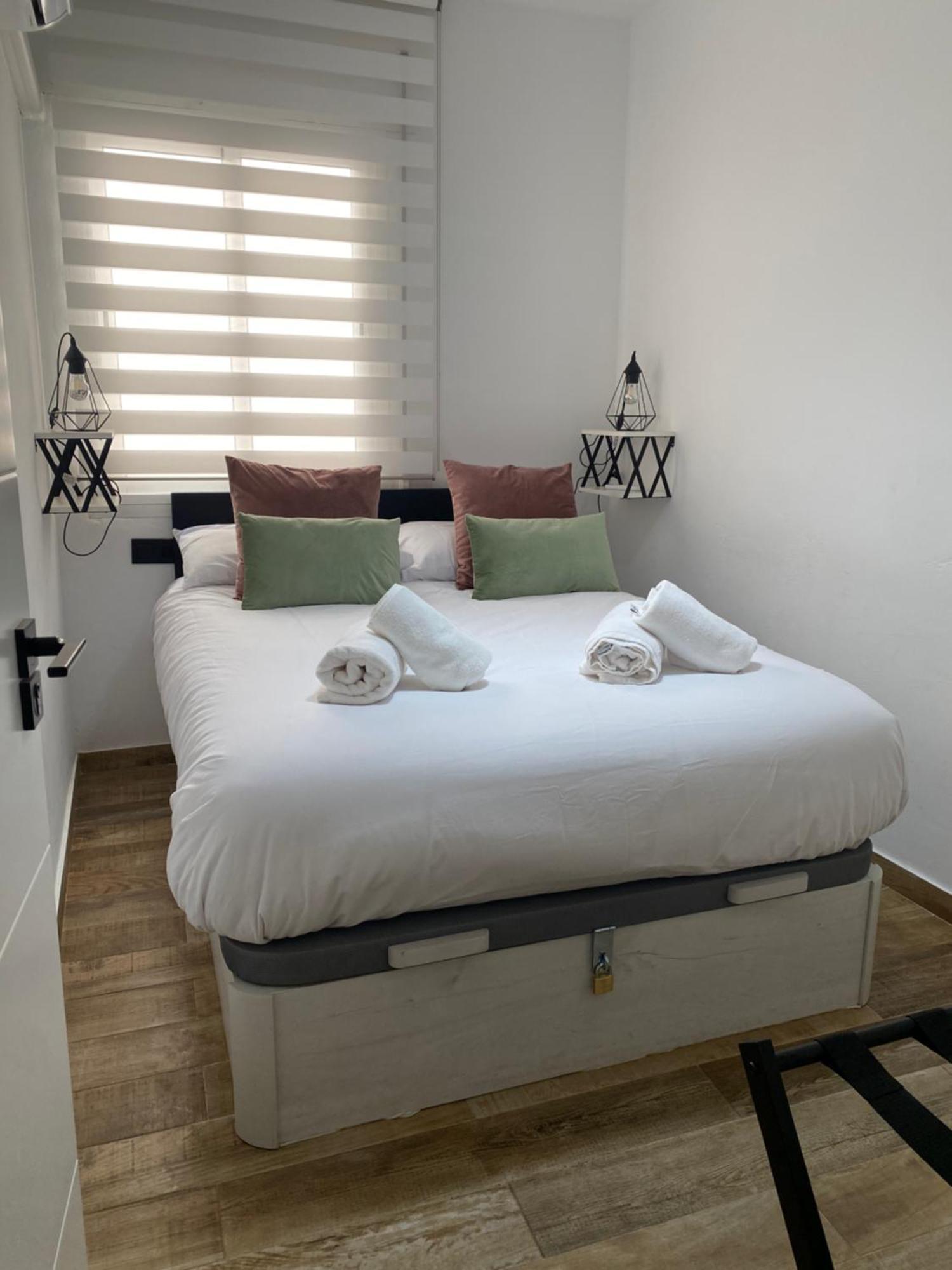 Gongora Home Con Parking Cordoue Extérieur photo